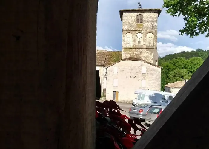 Maison Confortable A Saint-Maurin Avec 45 M² Et Terrasse *